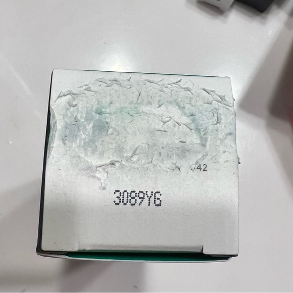 BNIB Drunk Elephant Prontini Powerpeptide Resurfacing Serum - Picture 3 of 3